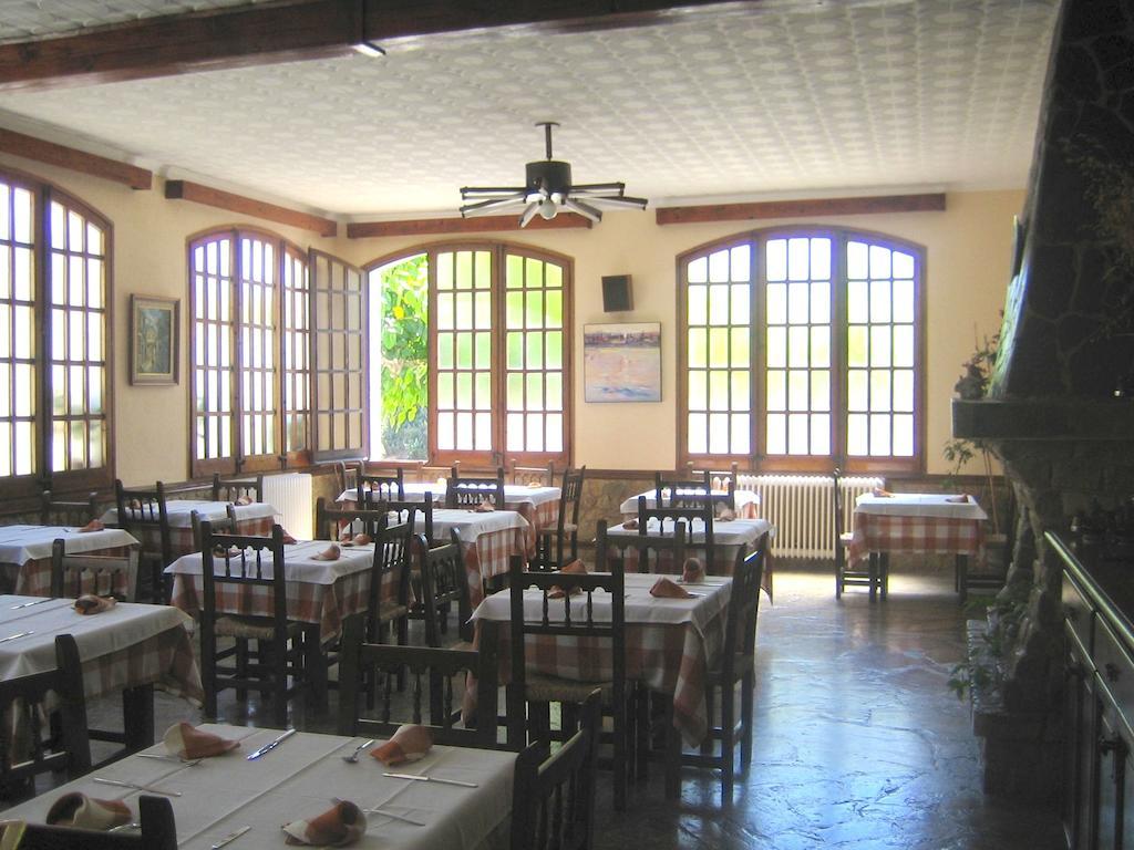 Hostal Los Pinares Lloret de Mar Exterior photo